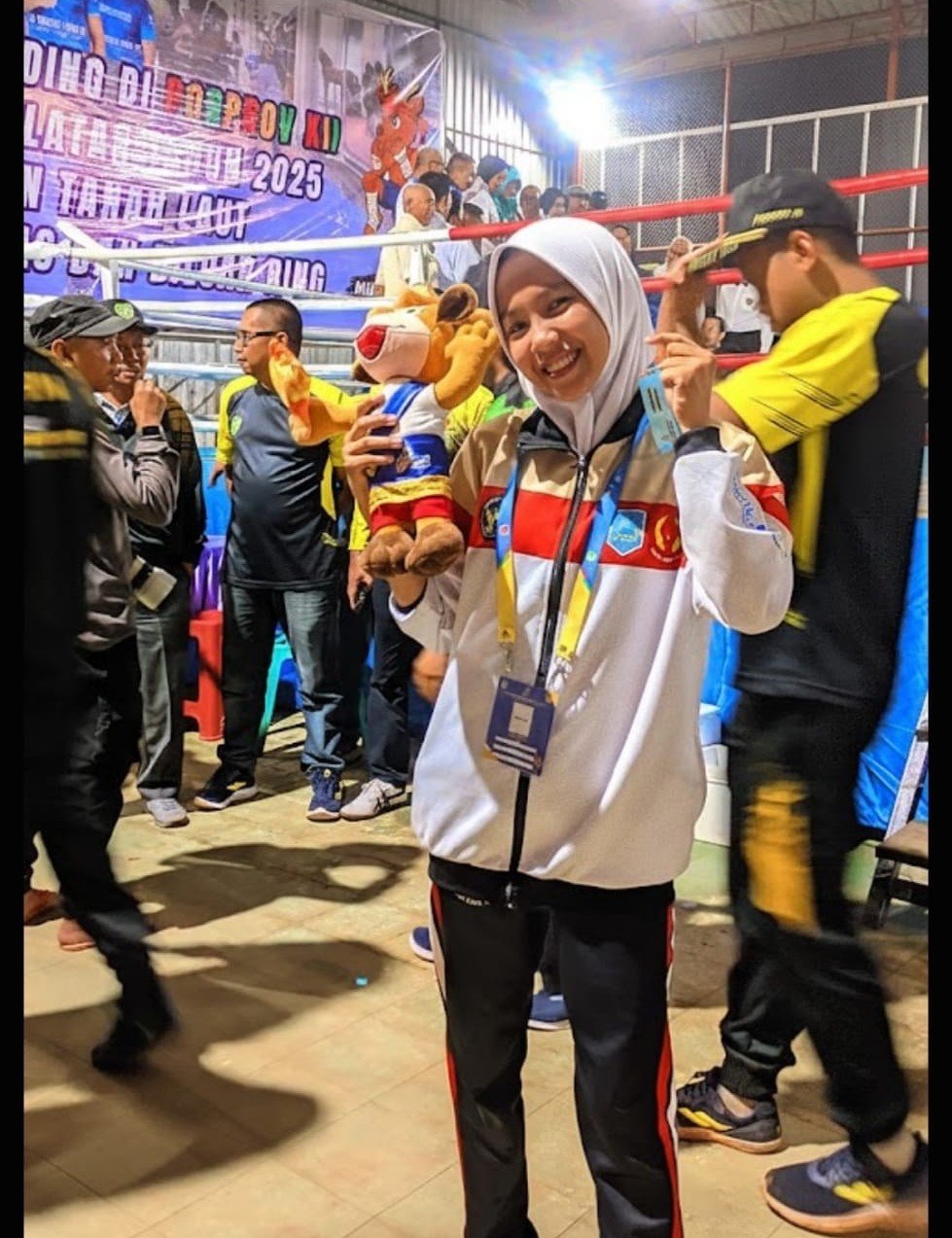 Selmi Febrianti Harumkan Nama MTsN 2 HSS Lewat Cabor Tinju Porprov XII 2025