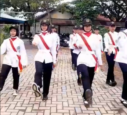 Peringati Hari Pahlawan 2025, MTsN 2 HSS Gelar Upacara Bendera dengan Khidmat