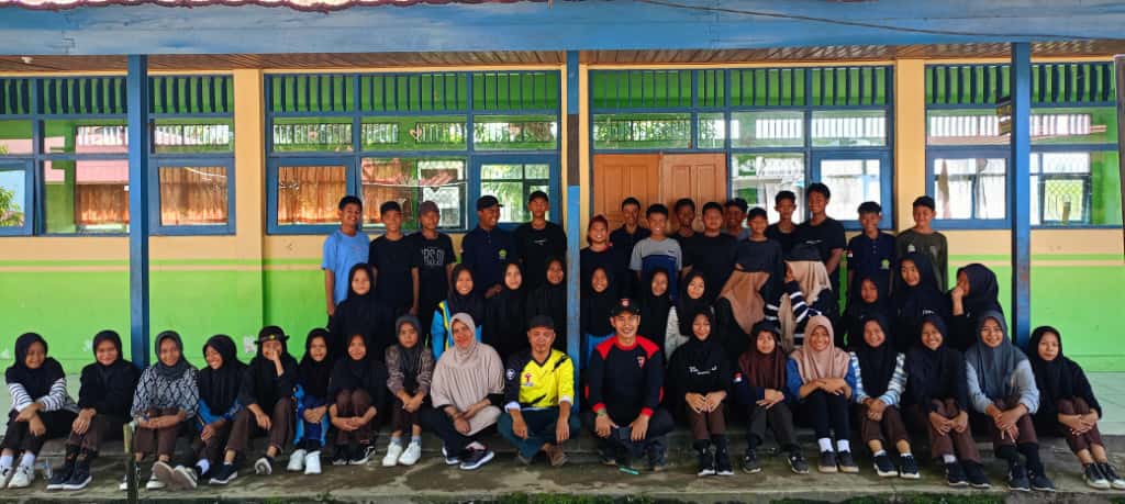 PASKIBRA (Pasukan Pengibar Bendera)