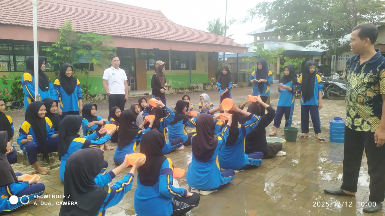 Class Meeting Hari Ke-5 (12 Des): Estafet Air dan Jaga Lilin Uji Kekompakan, Ihsan Fadilah Juarai Ketapel