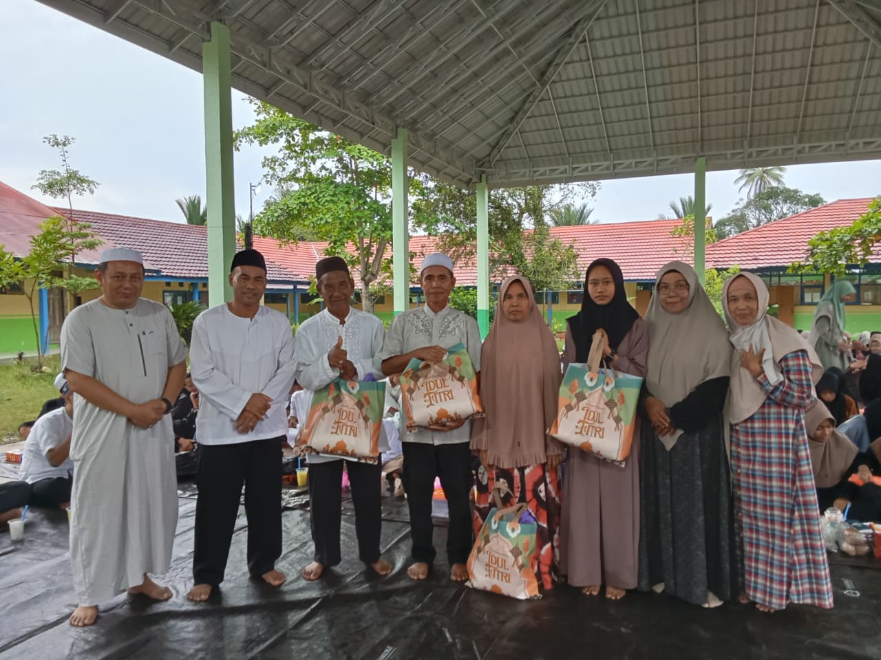 Semarak Ramadhan, Siswa MTsN 2 HSS Rutin Tadarus dan Shalat Zuhur Berjamaah